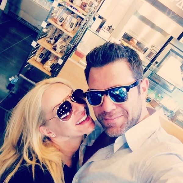 Η συνάντηση της Μπεκατώρου με τον Χολίδη στο νέο του καφέ