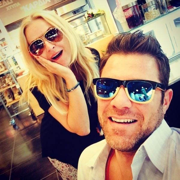 Η συνάντηση της Μπεκατώρου με τον Χολίδη στο νέο του καφέ