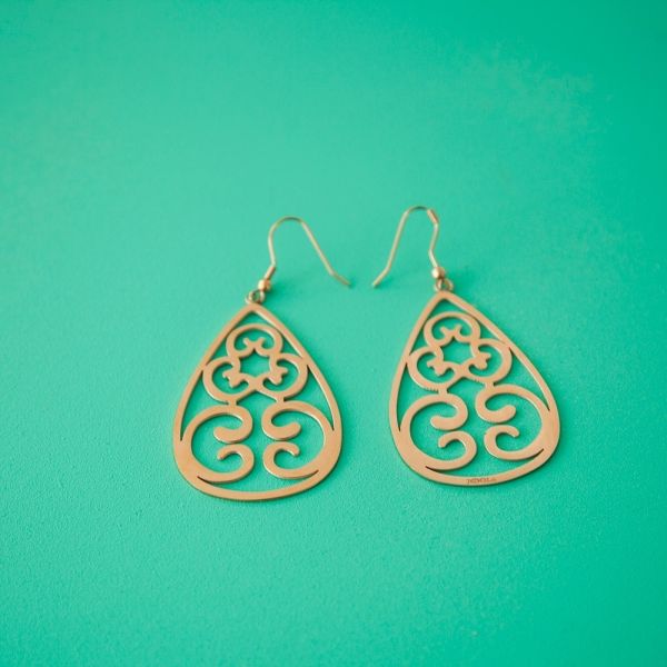 Η Jools υπογράφει την ωραιότερη συλλογή κοσμημάτων του Καλοκαιριού!