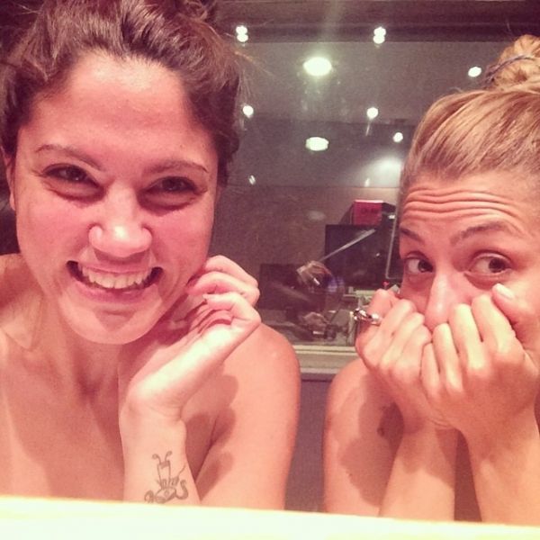 Ηλιάκη-Συνατσάκη: «Γυμνές» στο χαμάμ...(φωτό)