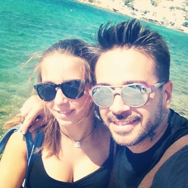 Ο Κώστας Μηλιωτάκης στην Μύκονο με την κόρη του