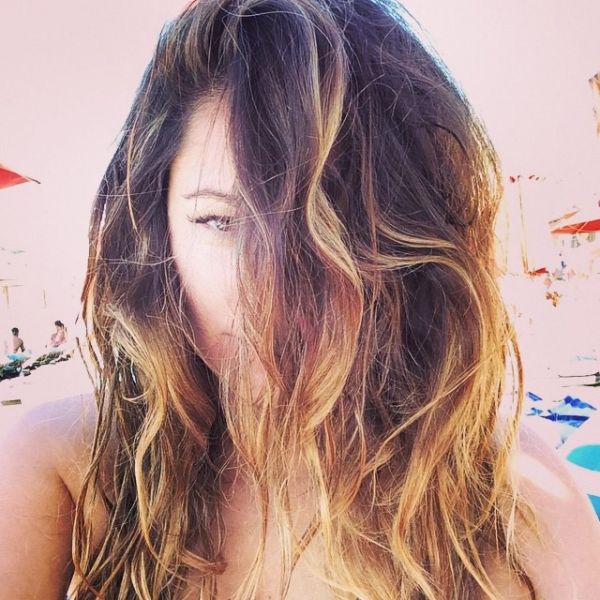 Kelly Brook: Οι βόλτες στην Μύκονο με τον σύντροφό της