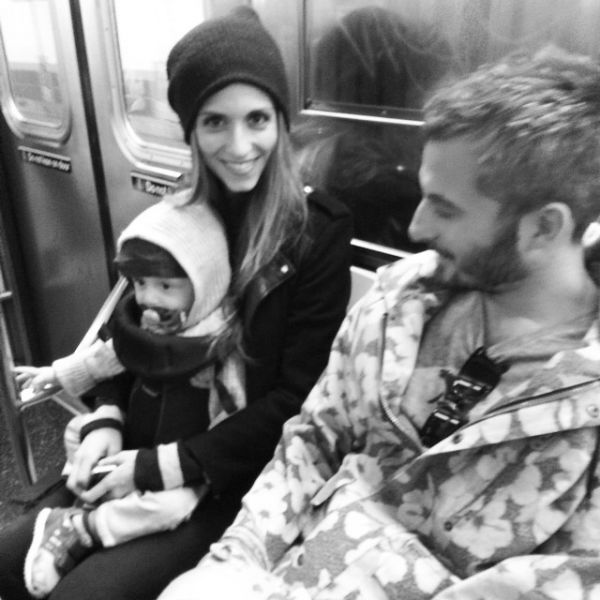 Σοφία Καρβέλα: Βόλτες με τον γιο της και τον Θανάση Πανουργιά