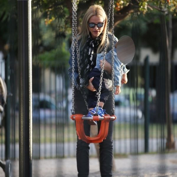 Μαμά και γιος εν δράσει