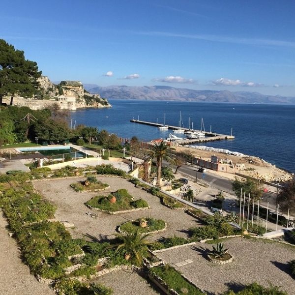 Πέγκυ Ζήνα-Γιώργος Λύρας: Φωτογραφίες από το ταξίδι τους στην Κέρκυρα