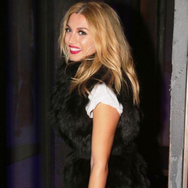 Κούκλα η Κωνσταντίνα Σπυροπούλου