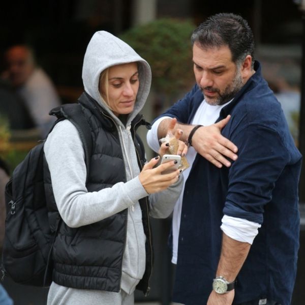 Τι του λες και τι σου λέει;