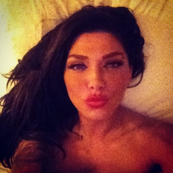 Ηλιάδη: Οι selfie φωτογραφίες στο κρεβάτι της «αναστάτωσαν» το instagram