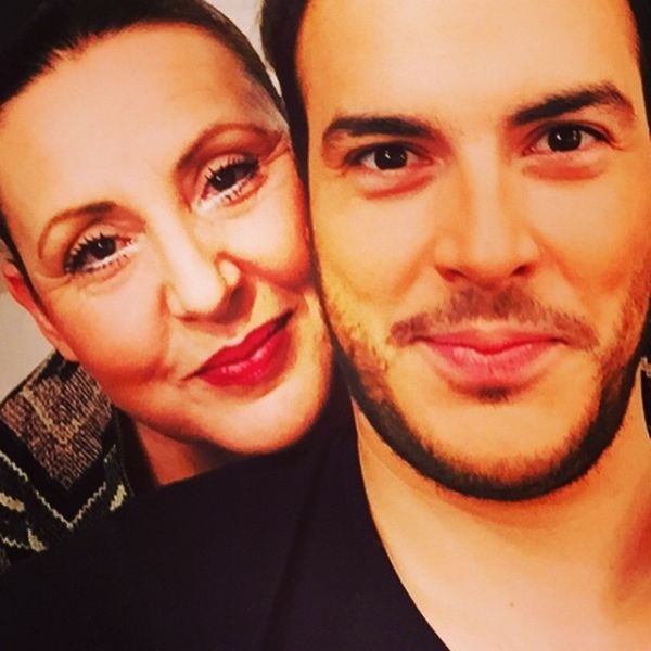 Ο Σάκης Αρσενίου μας «συστήνει» την μαμά του! (φωτο)