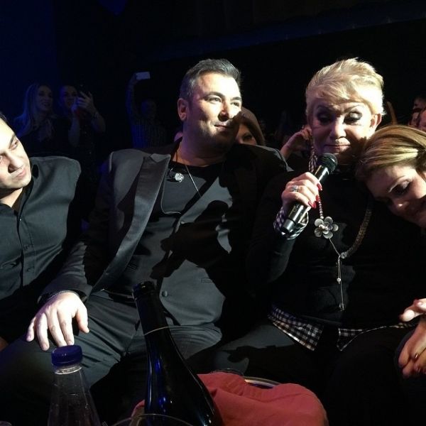 Μαρινέλλα-Ρέμος: Διασκέδασαν στο «Φως» με Θεοδωρίδου-Θεοφάνους