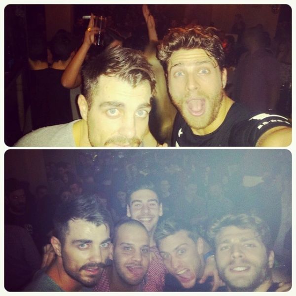 Έλληνες παρουσιαστές βγάζουν selfie ξαπλωμένοι στο κρεβάτι