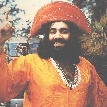 Ντέμης Ρούσσος: Το φωτογραφικό άλμπουμ μιας σπουδαίας ζωής