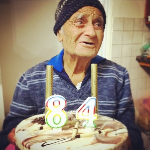 Έκλεισε τα 84 του χρόνια ο παππούς του…