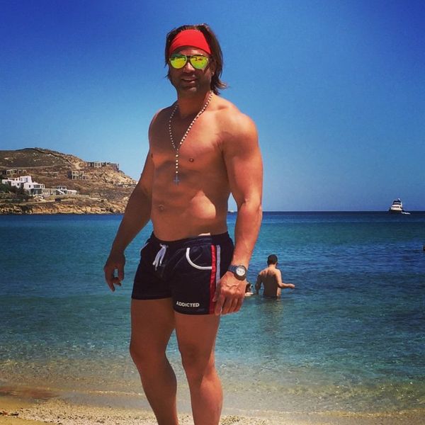 Φόρεσε την στέκα του και πήγε στην παραλία!