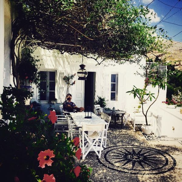 Μπουράκ Χακί: Συνεχίζει τις διακοπές του στη Ρόδο