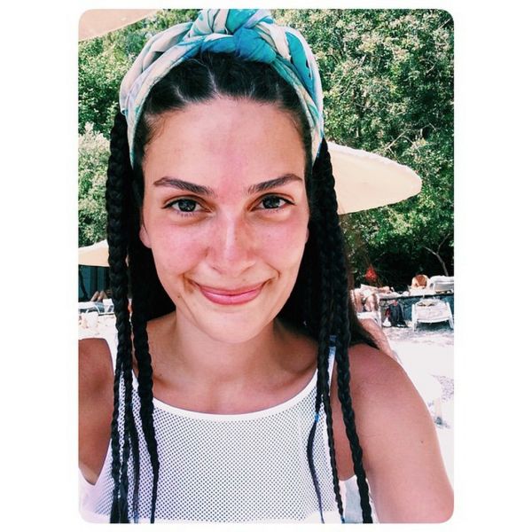 Δεν θα πιστέψετε ποια είναι! Αμακιγιάριστη στις διακοπές της η…