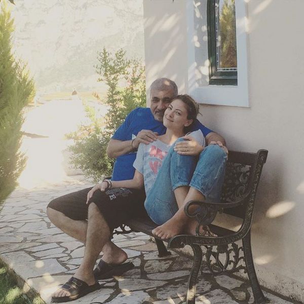 Καμπούρη: Το «τρυφερό» μήνυμα στον μπαμπά της