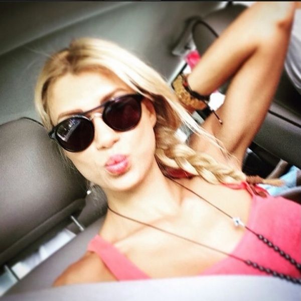 Στέλνει φιλάκια η…