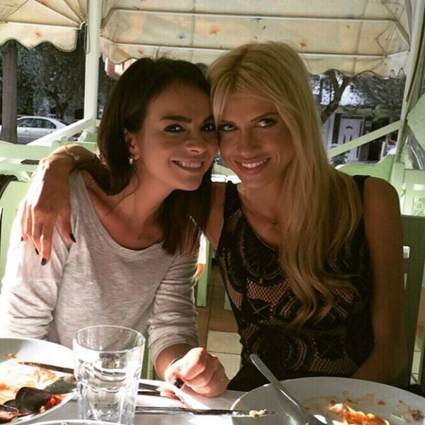 Σάντυ Κουτσοσταμάτη: Βάπτισε σήμερα την δεύτερη κόρη της (φωτο)