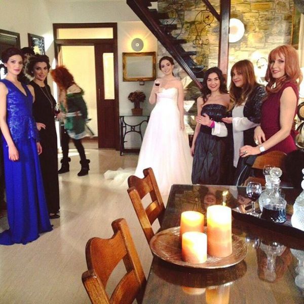 Γάμος στο «Μπρούσκο»- Φωτογραφίες από τα γυρίσματα