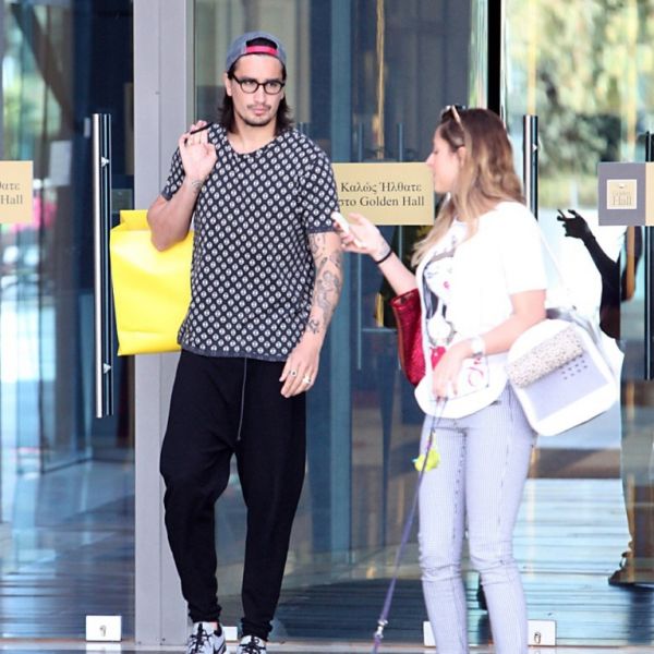 Ο Sebastian Leto για ψώνια με την σύντροφό του