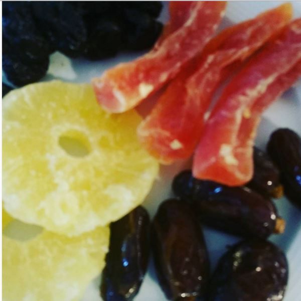 Παρουσιάστρια μας δείχνει ποιο είναι το σωστό πρωινό για τη Μεγάλη Παρασκευή