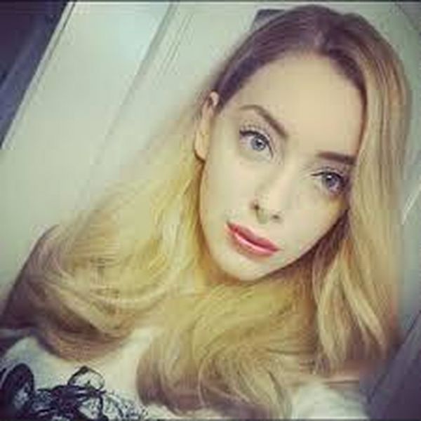 Αναγνωρίζετε το κοριτσάκι της φωτογραφίας; Είναι η...