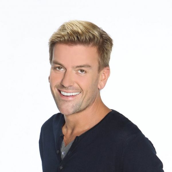 To όνειρο έγινε πραγματικότητα για Έλληνα παρουσιαστή: Έχει στα χέρια του πρόσκληση για τα Oscar!