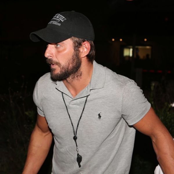 Το βλέμμα του τα λέει... όλα