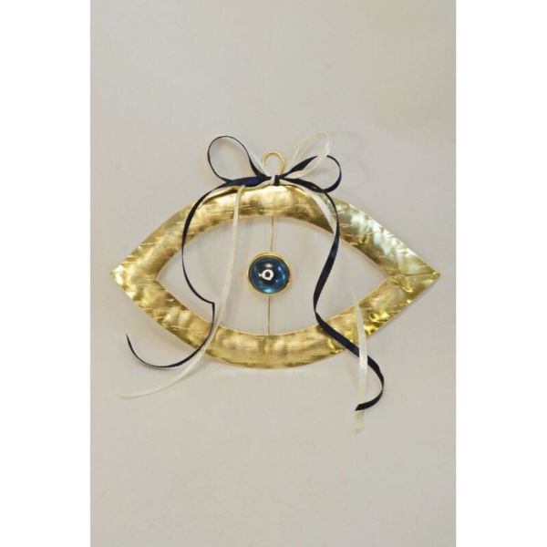 Σήμερα γάμος γίνεται. Παντρεύεται η κόρη της Άντζελας Δημητρίου