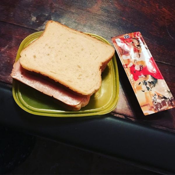 Χρήστος Δάντης: Η 7χρονη κόρη του του ετοίμασε φαγητό (φωτό)