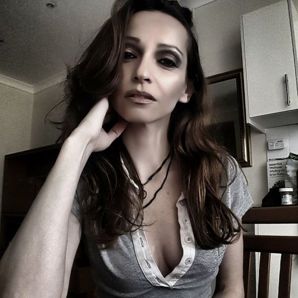 Πετρούλα Χρήστου: Δείτε πώς είναι και τι κάνει σήμερα η κόρη της Ζουμπουλίας από το «Παρά πέντε» 