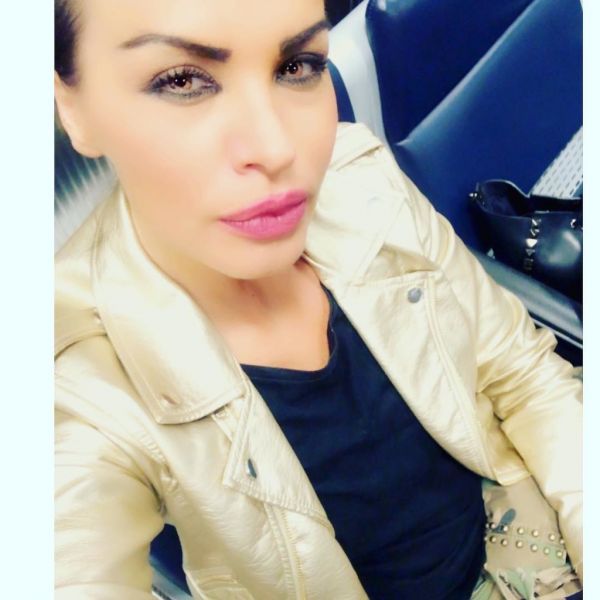 Η Νίνα Λοτσάρη επιστρέφει στην Ελλάδα