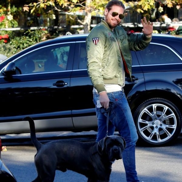 Βόλτα με τον καλύτερό του φίλο