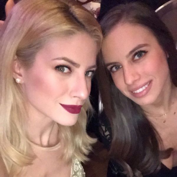  Δείτε την καλά! Σας θυμίζει κάποια; Είναι η αδελφή της...