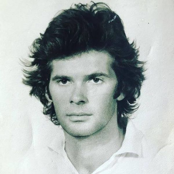 Δείτε τον Πέτρο Κωστόπουλο σε νεαρή ηλικία και θα πάθετε... πλάκα!