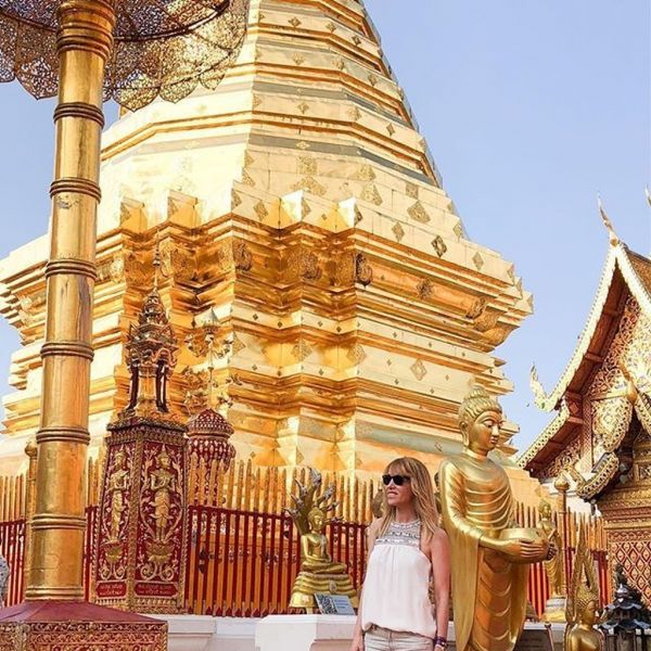 Χαλαμανδάρη: To ταξίδι ζωής στην Ταϋλάνδη της Ελληνίδας δημοσιογράφου, σύζυγο Ισπανού γαλαζοαίματου!