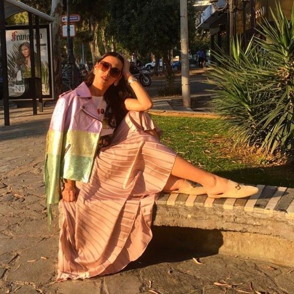 Σπάνια φωτογραφία: Η Ραμόνα Βλαντή με τις δυο κόρες της