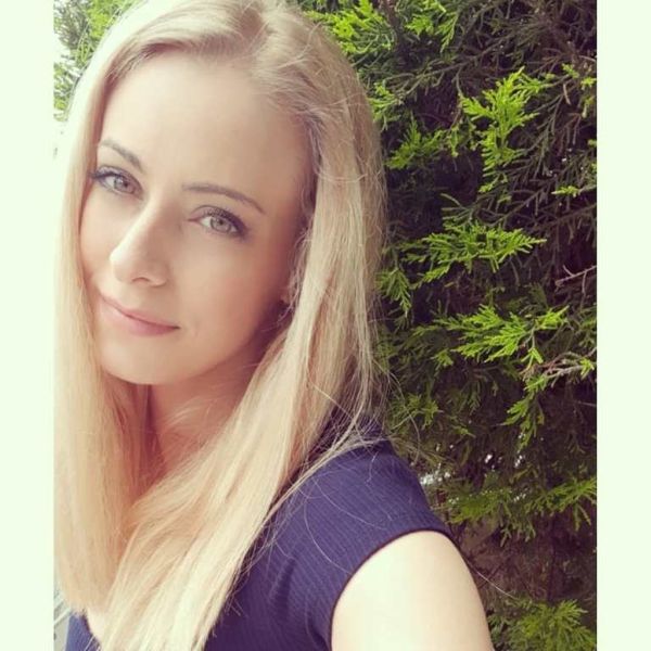 Σοφία Μανωλάκου: «Νοσταλγώ τα εφηβικά μου χρόνια»