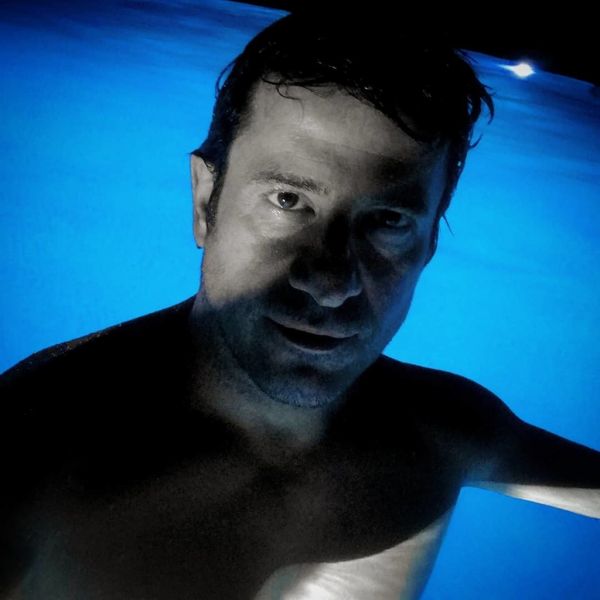 Αλέξης Γεωργούλης: Καλοκαιράκι, βραδινό μπανάκι