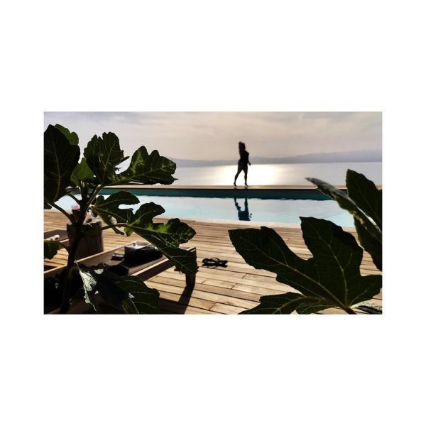 Δανάη Μπάρκα: Οι αρετουσάριστες φωτό με μαγιό και το μήνυμα όλο νόημα 