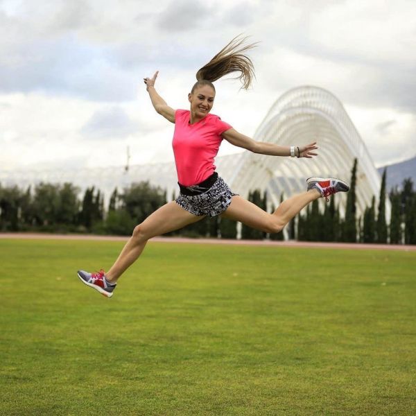 Κατερίνα Δαλάκα: «Τους πρώτους μήνες έβγαινα πολύ σκληρή και αγέλαστη…»