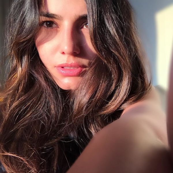 Hλιάνα Παπαγεωργίου: Η σερβιτόρα που κατέκτησε τις πασαρέλες και την καρδιά μας