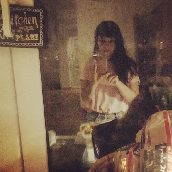 Η  Αθηναΐς Νέγκα, η κουζίνα της και το… διαλυμένο παστίτσιο της 