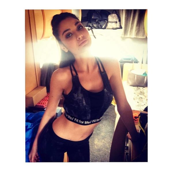 Δείτε πού βρίσκεται σήμερα και με τι ασχολείται η Σιντορέλα Τόλη η νικήτρια του «Next top model 2»