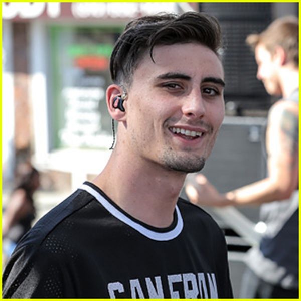 Θλίψη: Πέθανε στα 28 του χρόνια γνωστός τραγουδιστής 