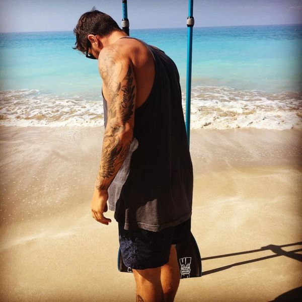 Πετρετζίκης – Παπαλεωνιδοπούλου: Η νέα απόδραση του ζευγαριού – Ο Άκης φωτογραφίζει το κορίτσι του 