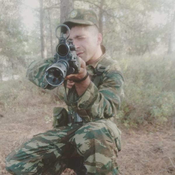 Ο μικρός γιος του Μπέζου στο «Ευτυχισμένοι μαζί» πήγε φαντάρος!