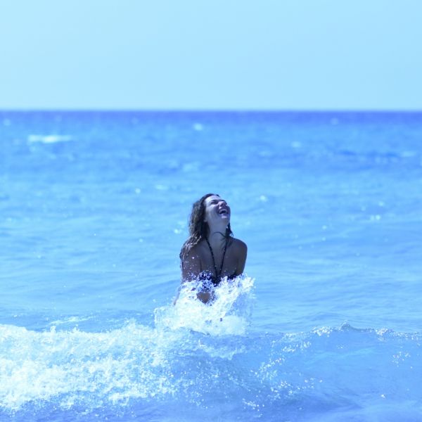 Η Βάσω Λασκαράκη πόσταρε φωτό της με μαγιό και «έριξε» το instagram