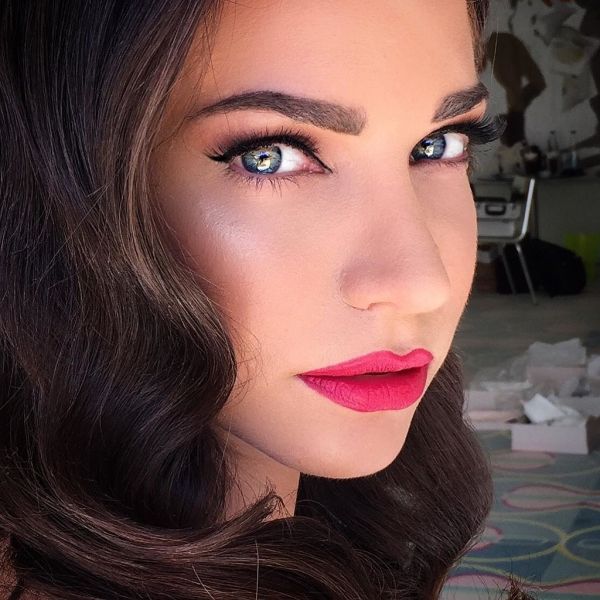 Σας θυμίζει κάποια; Σήμερα είναι γνωστή πρωταγωνίστρια σειράς του Alpha